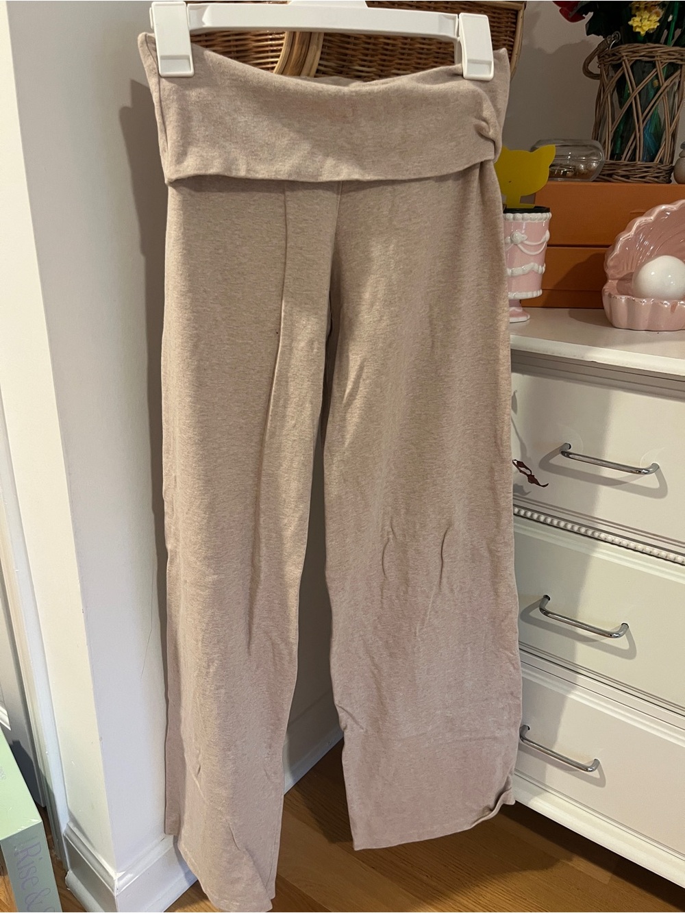 Brandy Melville oat cream Priscilla pants